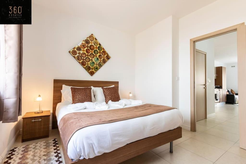 Beautiful, Top Notch 1 Bedroom Apt Just Off The Coast By 360 Estates San Pawl il-Baħar Kültér fotó