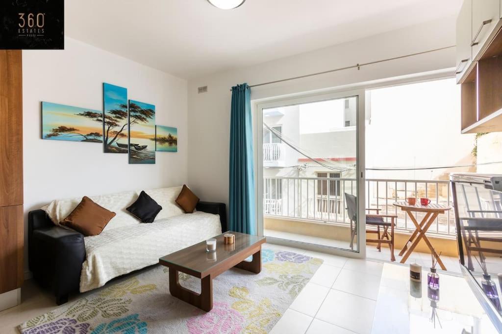 Beautiful, Top Notch 1 Bedroom Apt Just Off The Coast By 360 Estates San Pawl il-Baħar Kültér fotó