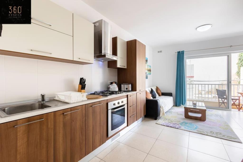 Beautiful, Top Notch 1 Bedroom Apt Just Off The Coast By 360 Estates San Pawl il-Baħar Kültér fotó