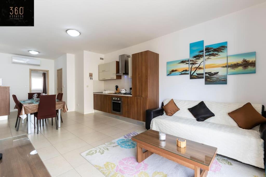 Beautiful, Top Notch 1 Bedroom Apt Just Off The Coast By 360 Estates San Pawl il-Baħar Kültér fotó